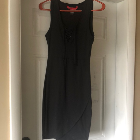 Dresses & Skirts - Little Black Dress !!